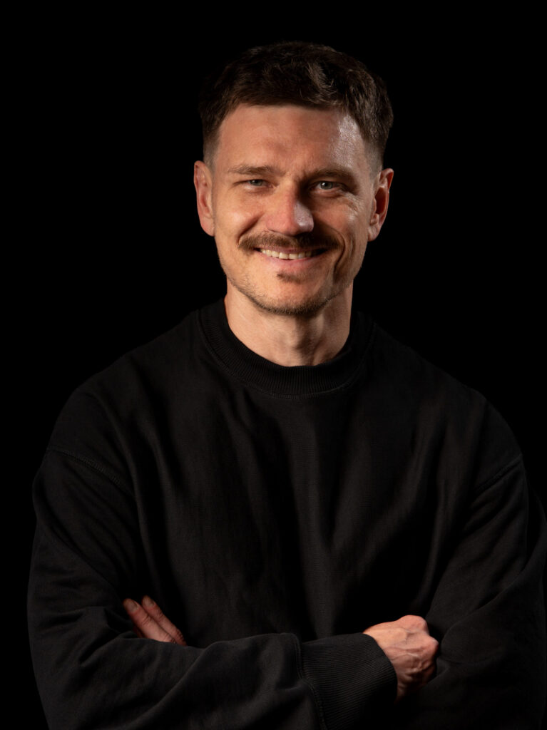 Über uns Damir Bashmakov – Friseurmeister und Partner bei Krasota.Hamburg